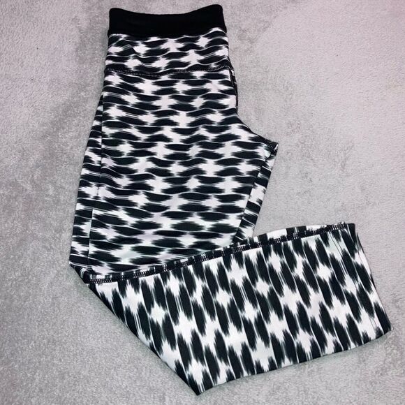 Nike, Womens Relay Printed Cropped Boho Tribal Patterned Leggings Women’s XS - Picture 12 of 13